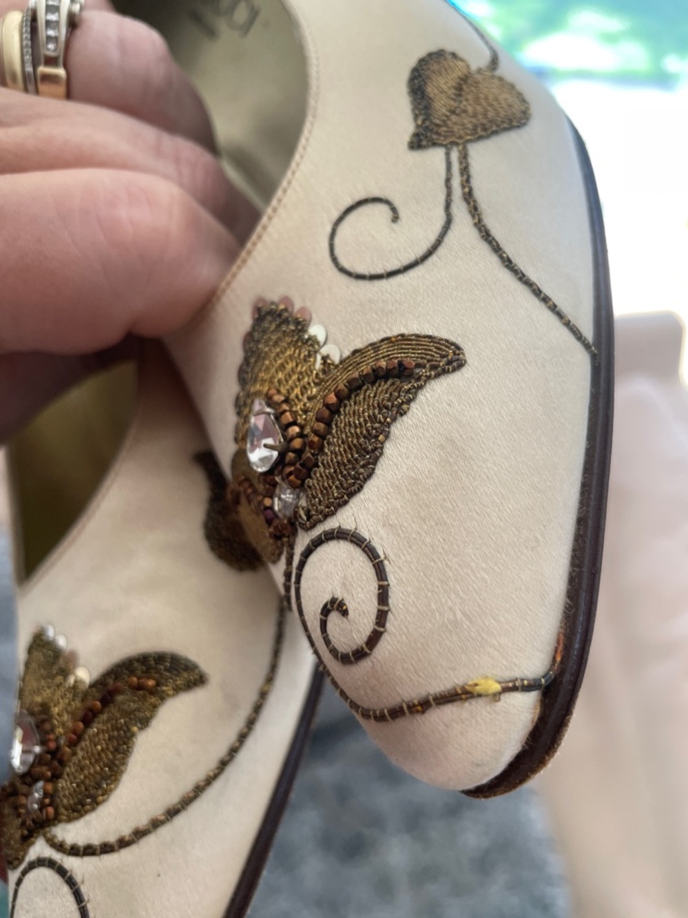 Gucci Vintage RARE Beige Embellished Pointed-Toe Satin Heels - Picture 8 of 16